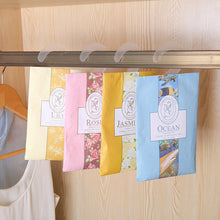 Load image into Gallery viewer, Hanging Fragrant Sachet
